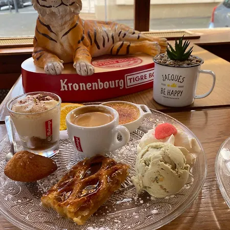 Le Commerce Отель