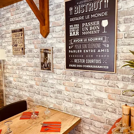 Le Commerce Отель La Haye