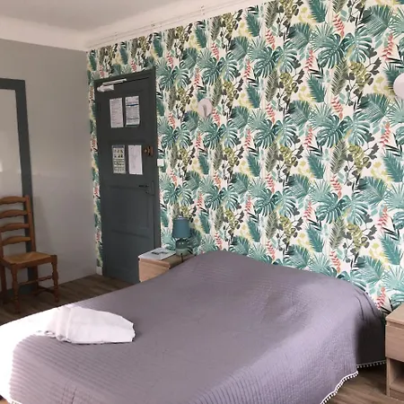 Отель Le Commerce *